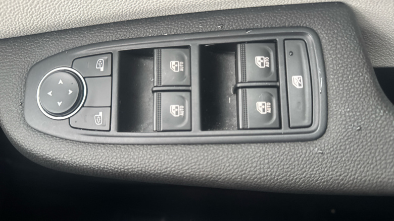 Renault Clio 1.6 E-TECH full hybrid 145 Techno 5dr Auto Hybrid Hatchback